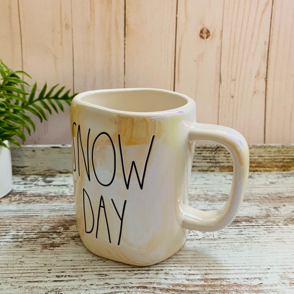 Rae Dunn SNOW DAY iridescent mug new - Picture 8 of 9